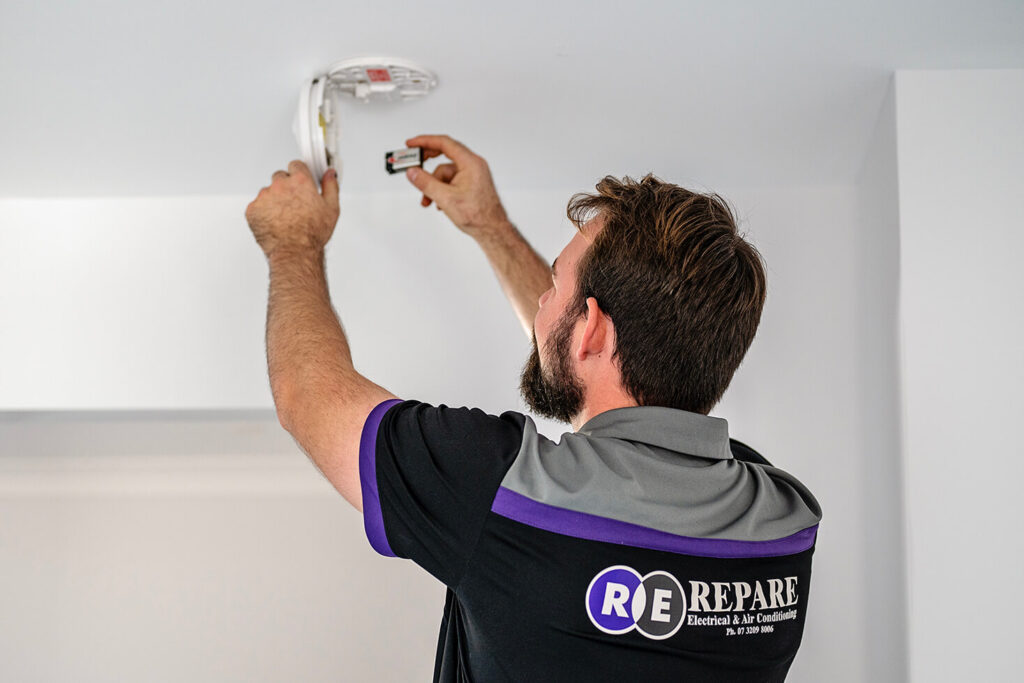 smoke alarm going off for no reason and repare team fixing it
