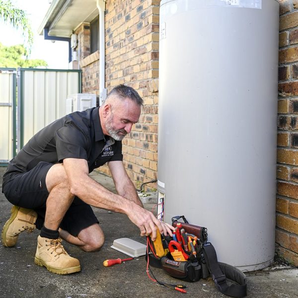 RepareElec20250417_038-min hot water electrician team