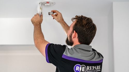smoke alarm going off for no reason and repare team fixing it
